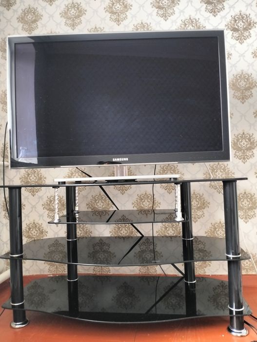 Подставка под телевизор за 20 тыс