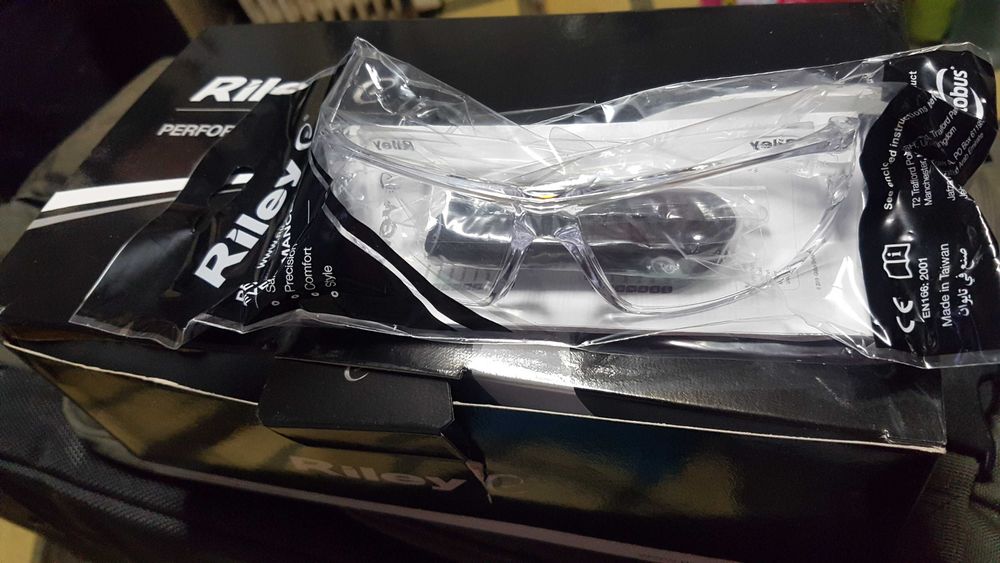 costume protectie ,casti , ochelari ,dopuri urechi