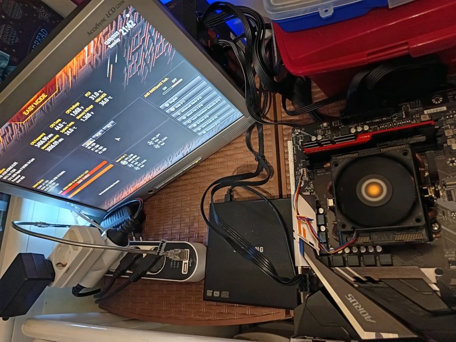 GSKILL Trident Z 1 x 8 GB DDR4 3000 Mhz CL15-16-16-35 RAM memory/памет