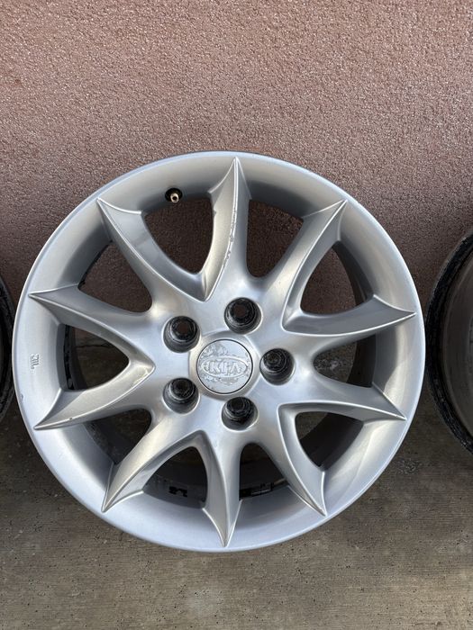 4бр лети джанти 16цола/5х114.3/ет.51/ц.отв67.1/6.0J/KIA