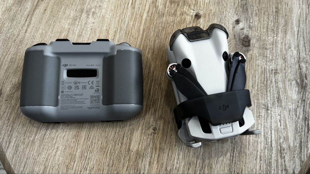 Дрон DJI mini 4 pro