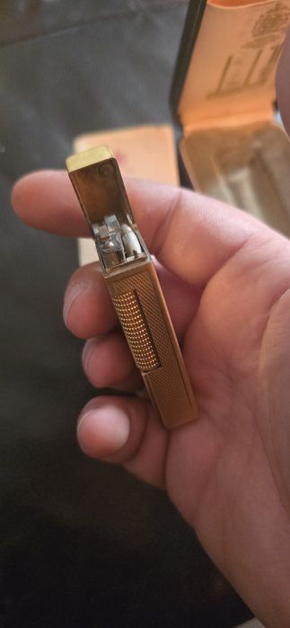 Dunhill Rollagas gold