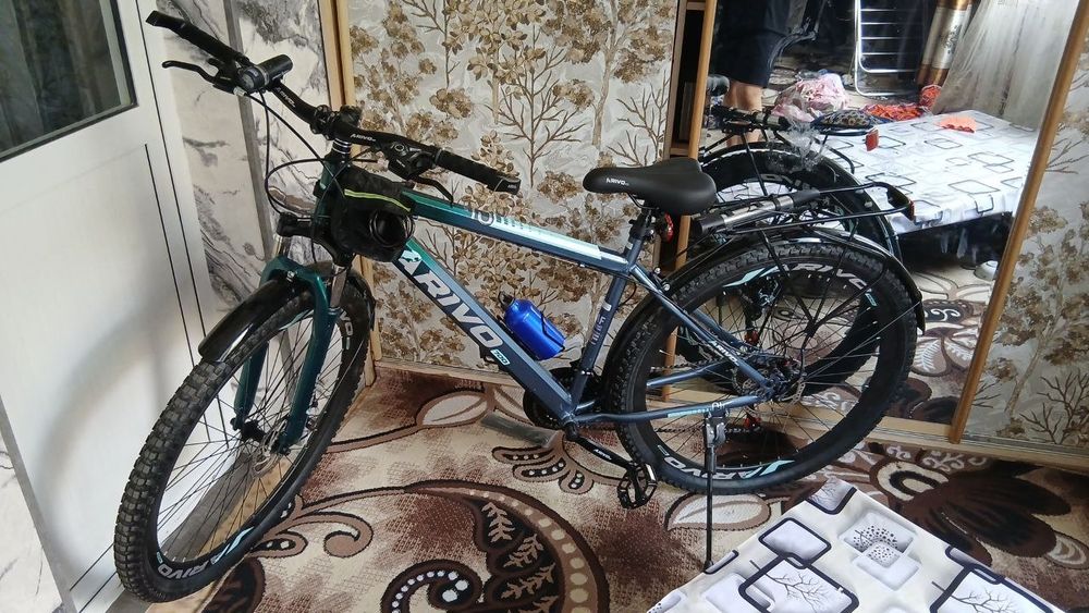 Велосипед Сотилади