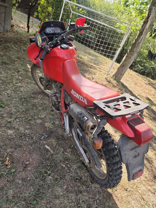 Honda NX  650  Dominator