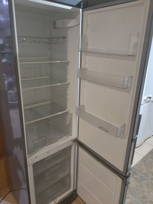 Холодильник Electrolux  .  Гарантия . Доставка