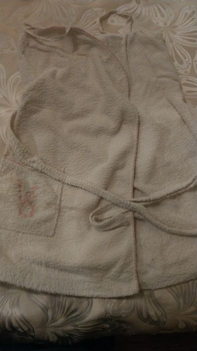 Продаю детские халаты