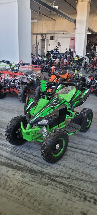 Atv 800w 36v nou cu garantie si livrare in tosta tara 
3 BATERII
Roti pe 6 inch
Faruri cu LED
Schimbator de viteză cu 3 viteze( selectabile cu che