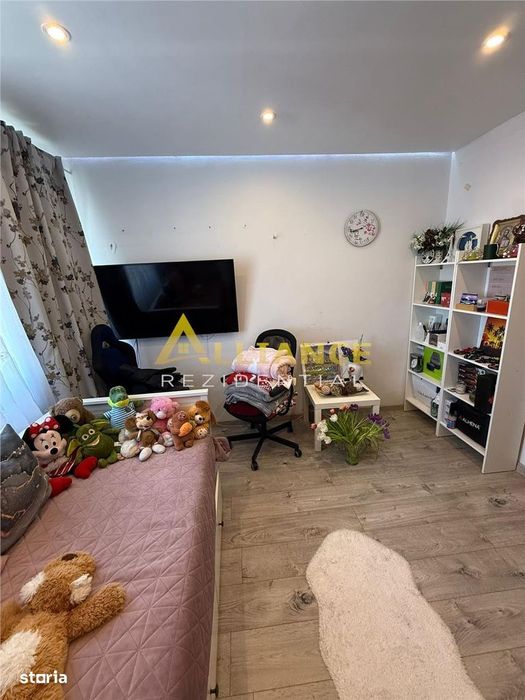 3 camere Titan | 73 mp | Mobilat | 15 min Metrou