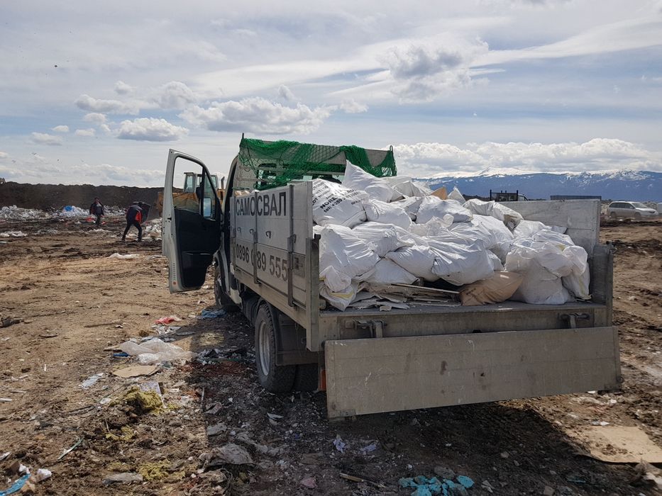 Извозване строителни отпадъци.Най -добри цени! 160лв на камион