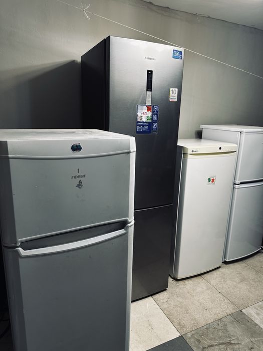 Холодильник и Морозилка всё работает