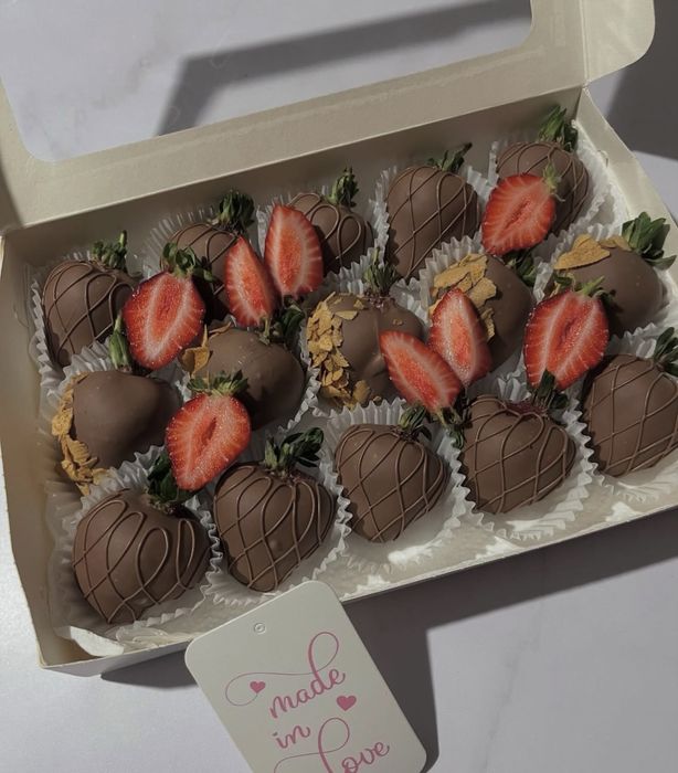 Клубника в шоколаде Свежий