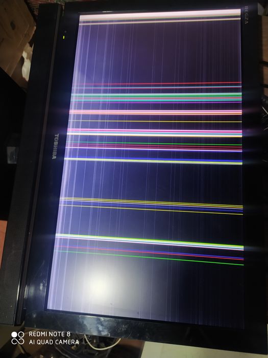 Телевизор Тошиба 24 на запчасти. LCD.