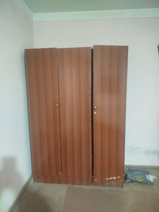 Шифонер сотилади