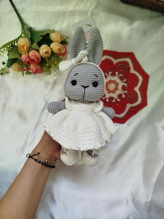 Вязаные игрушки из гипоаллергенный пряжи