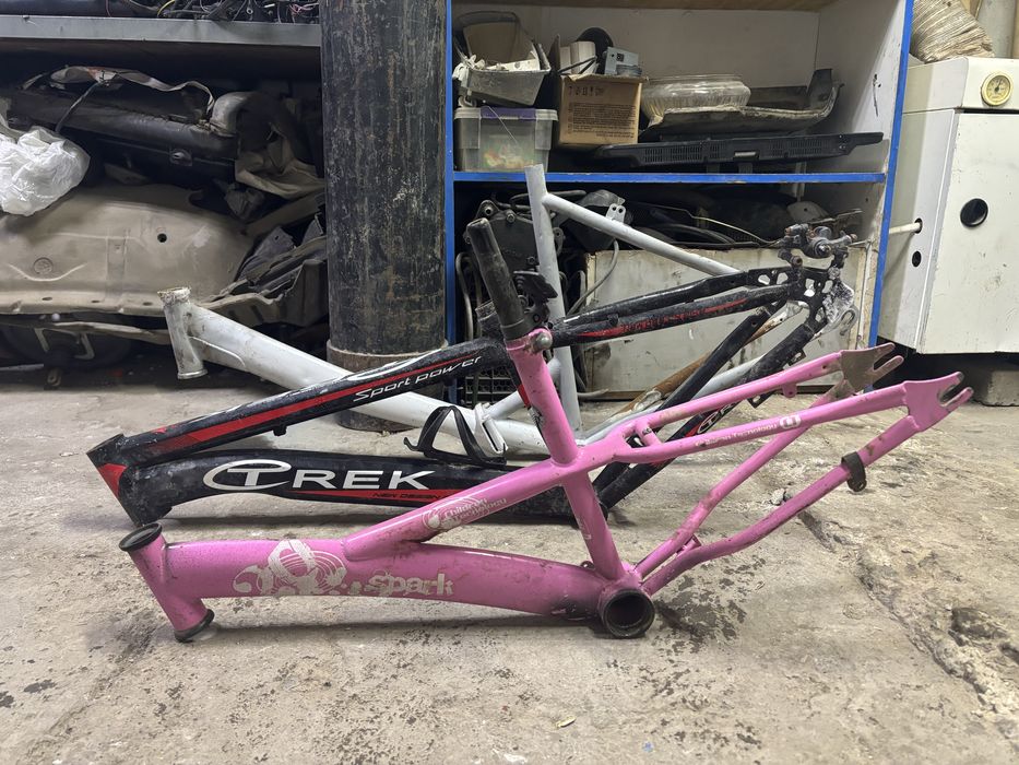 Запчасти на велосипед в хорошем состоянии.