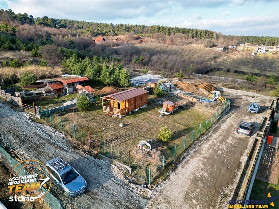 Casuta din lemn,cu 520mp teren intravilan,zona linistita,aproape de or