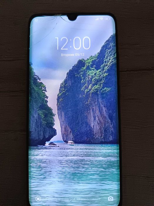 Продавам Xiaomi Mi Note 10 Lite