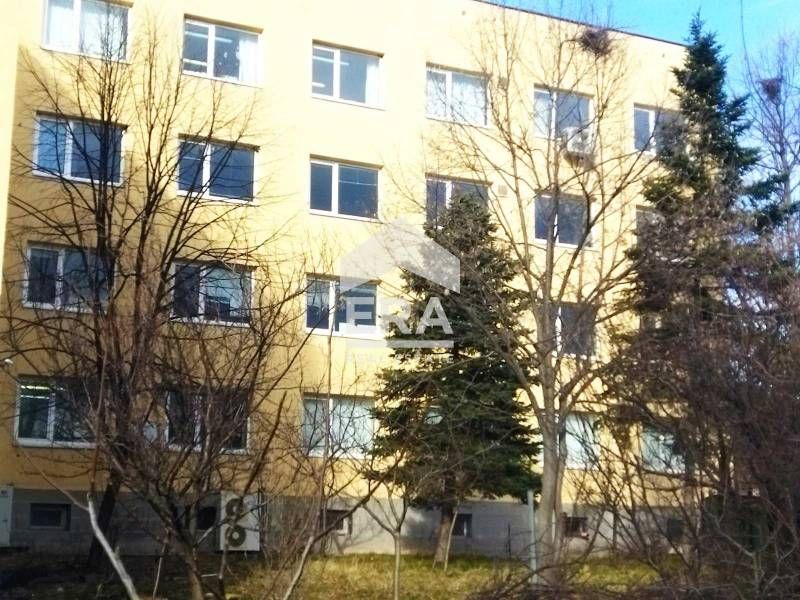 Дава се под наем Промишлена сграда в Хасково, Промишлена зона - Север - 360 кв.м за 510 € - Снимка #2