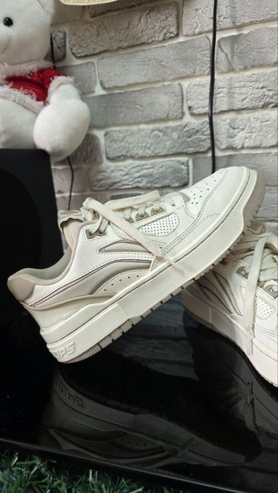 Оригинальные кроссы Li-ning