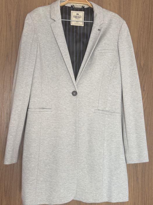 Дамско сиво сако  Timeout 40 размер