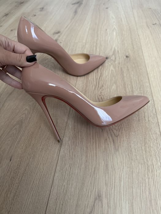 Pantofi Valentino 38/ pantofi Laboutin 39