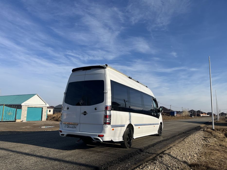 Услуги микроавтобуса Mercedes Sprinter
