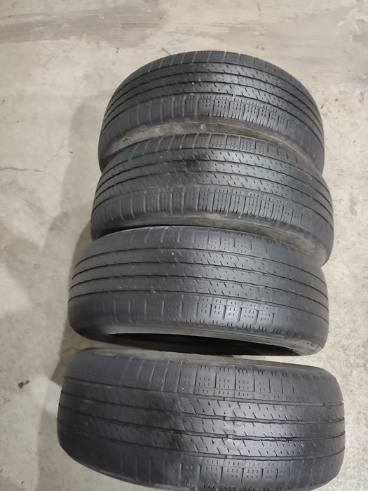Продам комплект резины 225/60/17