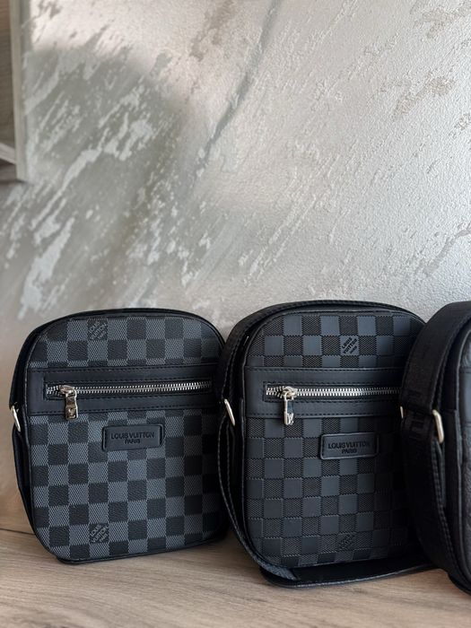 Louis Vuitton чанта;
