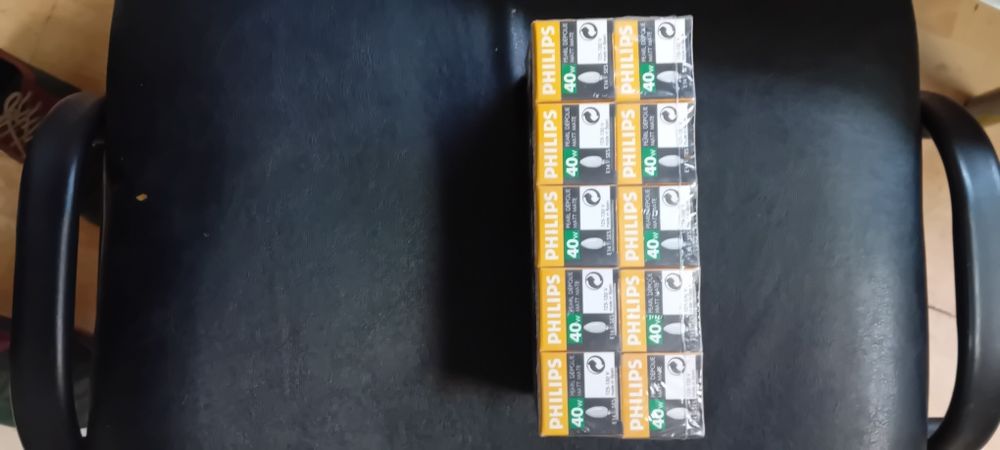 *Крушки * PHILIPS *електрическа 40W