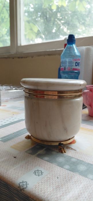Стара мраморна кутия за бижута