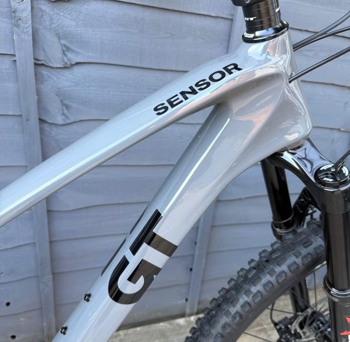 GT Sensor Carbon Elite /29/ 2024 Size L