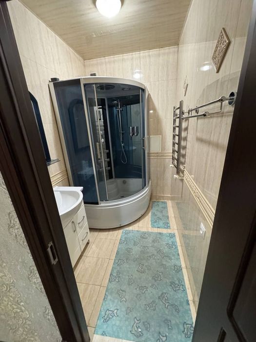 Dom ijaraga beriladi 3 xona 2 xona qilingan