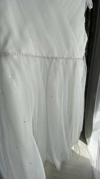 Продам платье р. 128