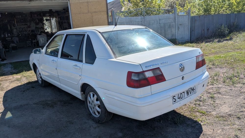 Автомобиль Volkswagen Santana 3000, 2004 г.