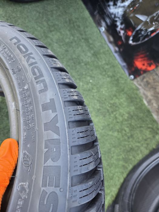 255 40 20 cu 235 45 20 nokian