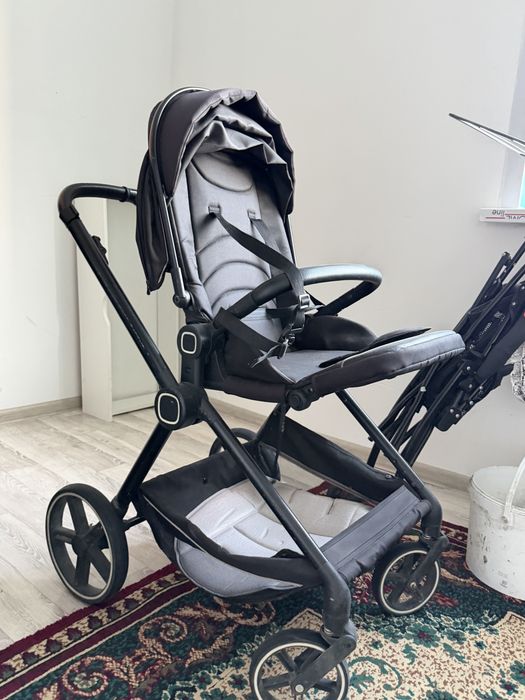 Продам коляску Срочно