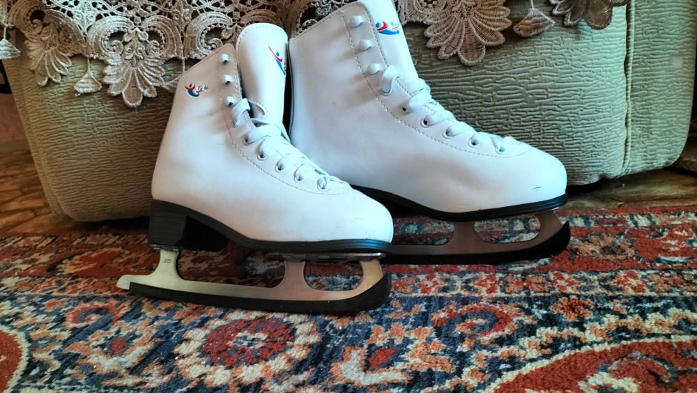 Коньки подрастковые