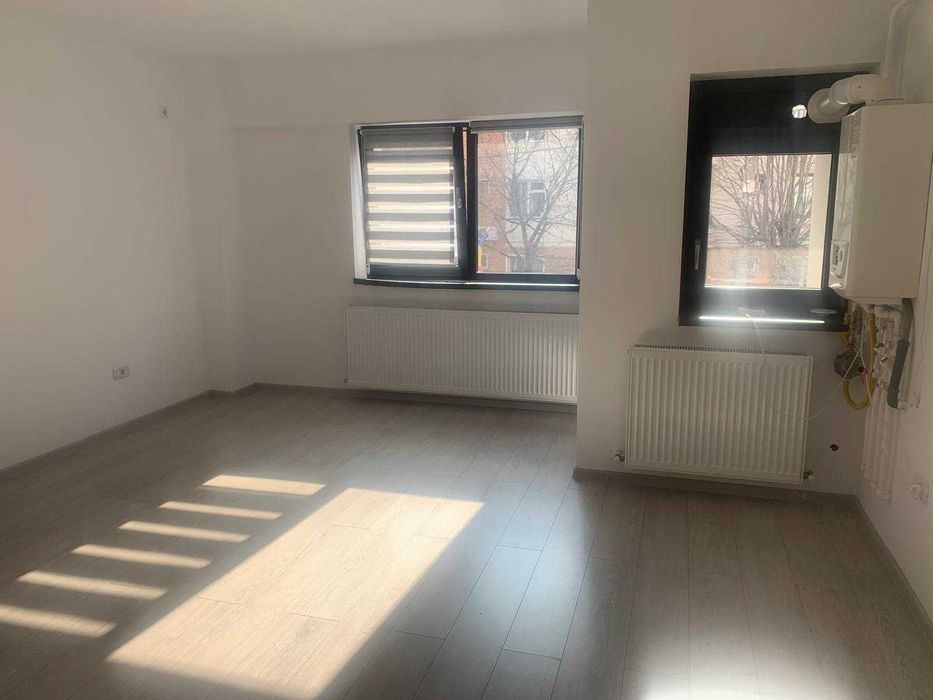 Inchiriere spatiu comercial