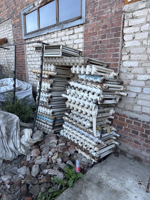 Продам чугунные батареи