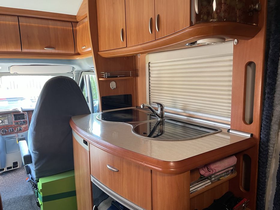 Autorulota HOBBY Siesta, 66000km pe șasiu de ford transit