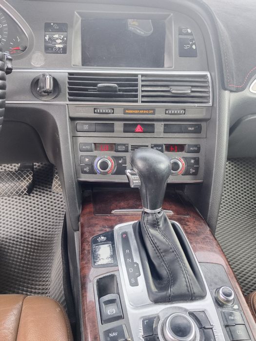 Срочно продам Ауди А6.  2006г.