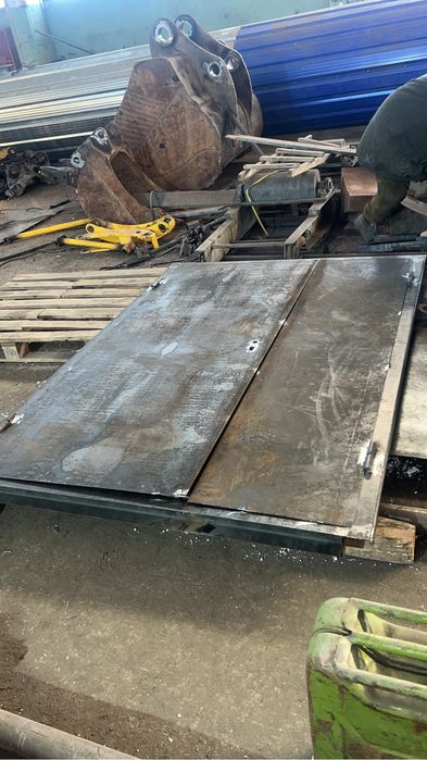 Продам металлические двери