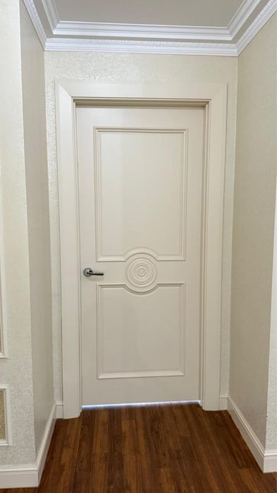 Продам двери 9 штук