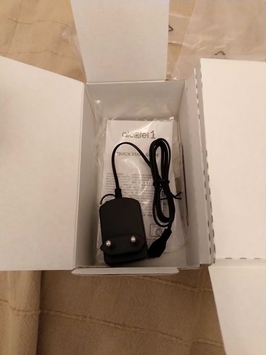 Неизползван alcatel 1