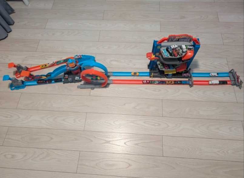Colectie Hot Wheels originala 3 Circuite + 40 masinute