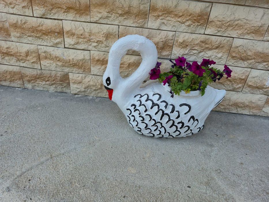 Vand decor ghiveci lebada