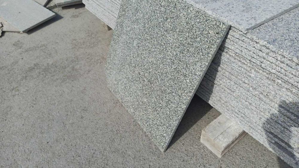 Местный гранит Сувлиқ(Дарк) от производителя