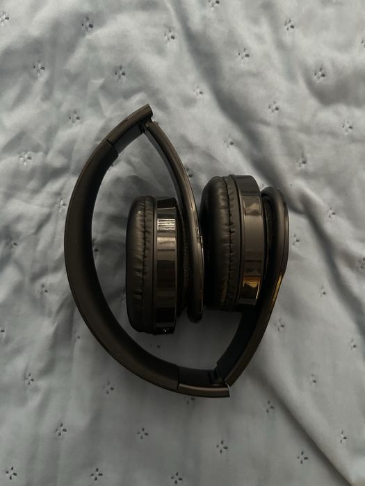 Casti cu conectare Bluetooth