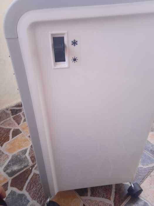 Продавам уред за охлаждане и отопление JOOCCA 3В11