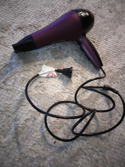 Професионален сешоар за коса